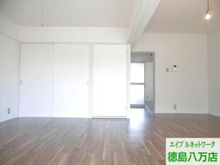 本谷マンションの物件内観写真